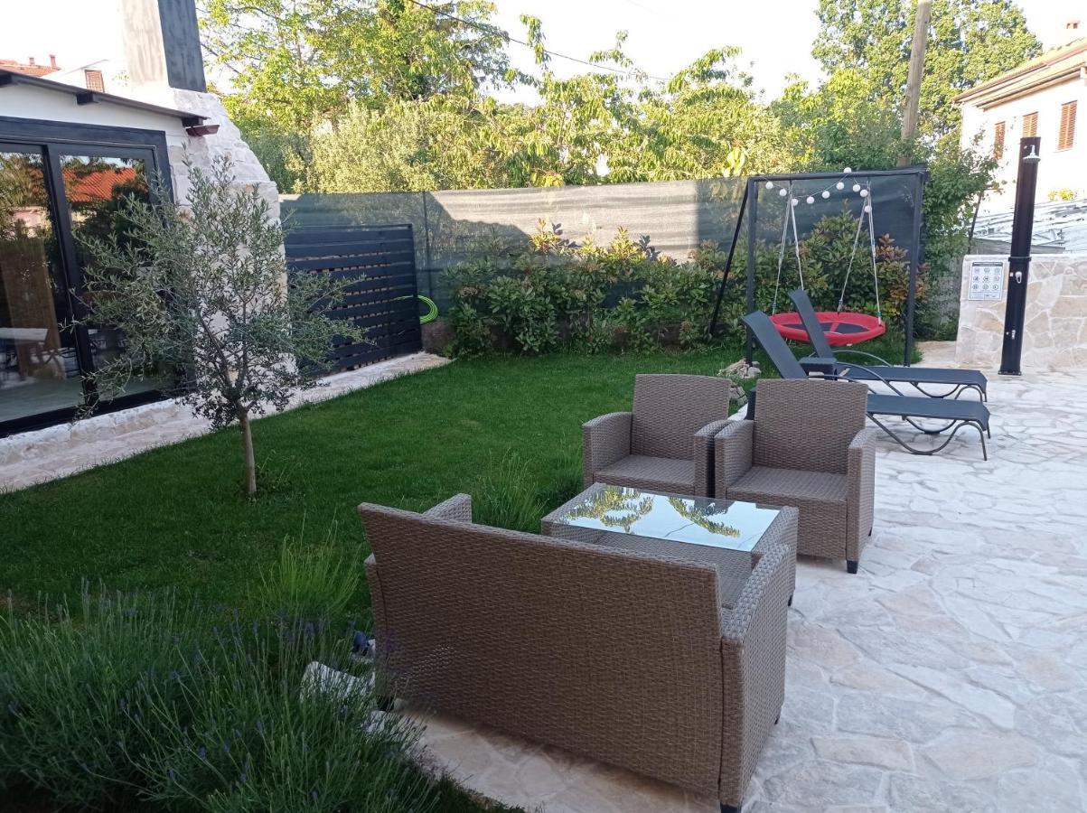 Apartman Simun غييكا الغرفة الصورة
